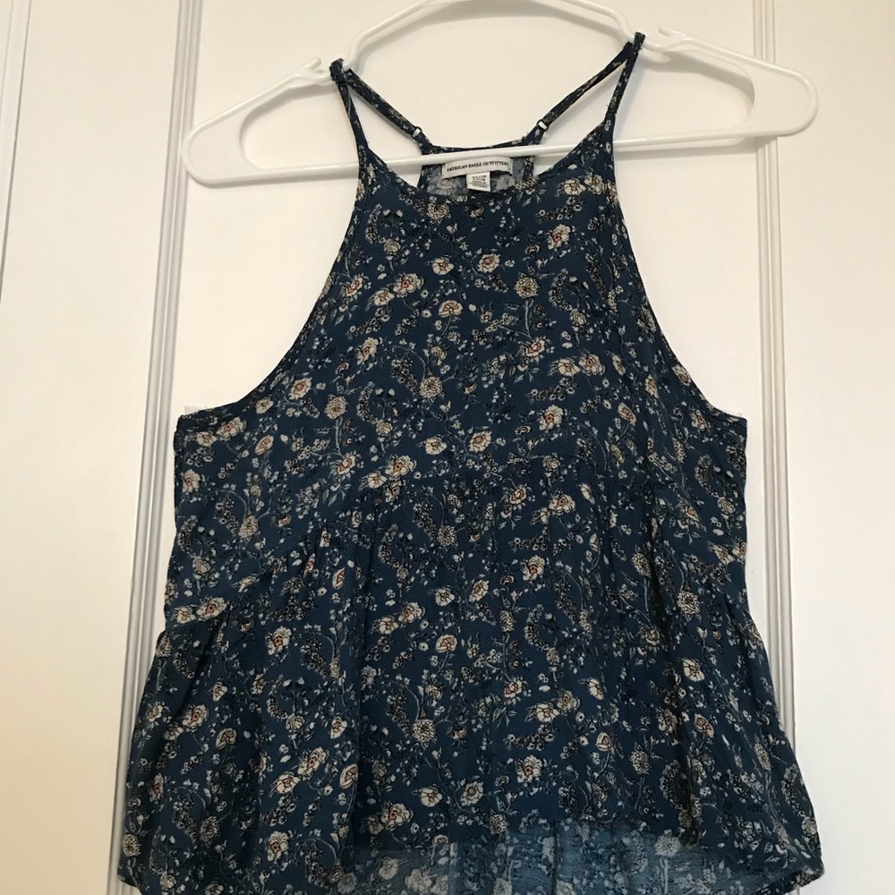 AMERICAN EAGLE Floral Top